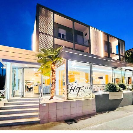 Hotel Tirsus Bellaria-Igea Marina Esterno foto