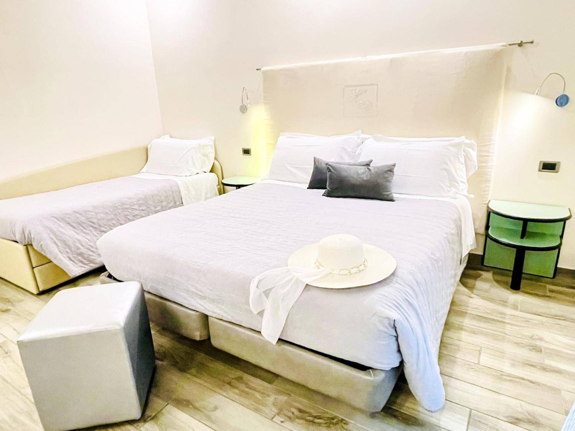 Hotel Tirsus Bellaria-Igea Marina Esterno foto