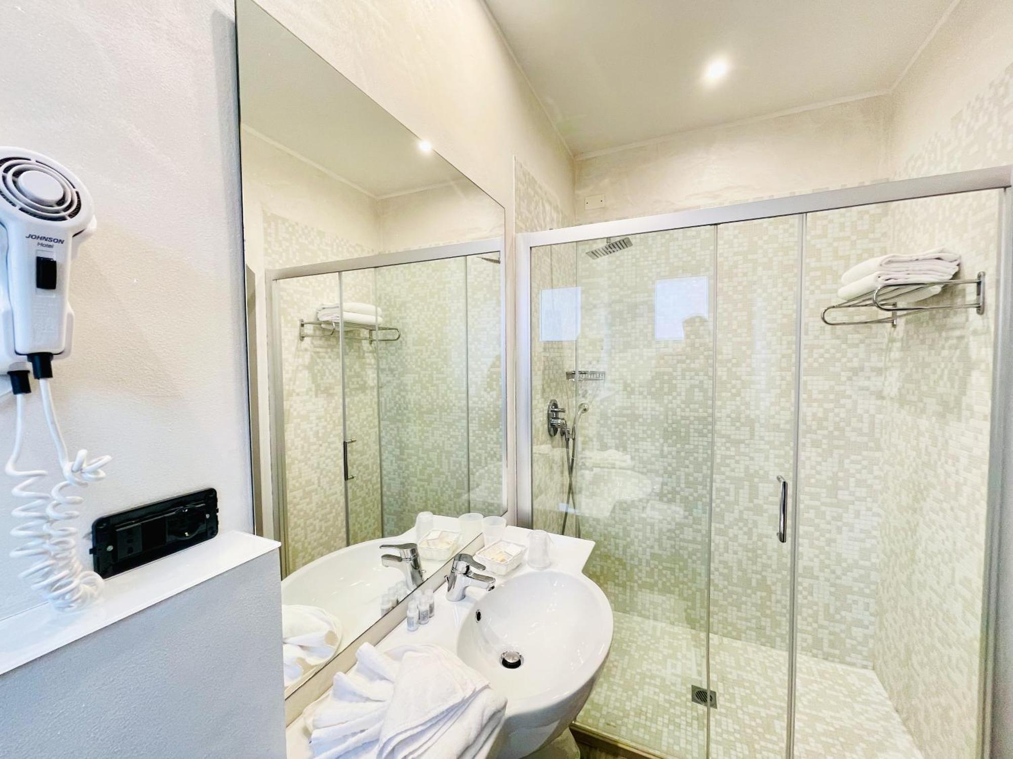 Hotel Tirsus Bellaria-Igea Marina Esterno foto