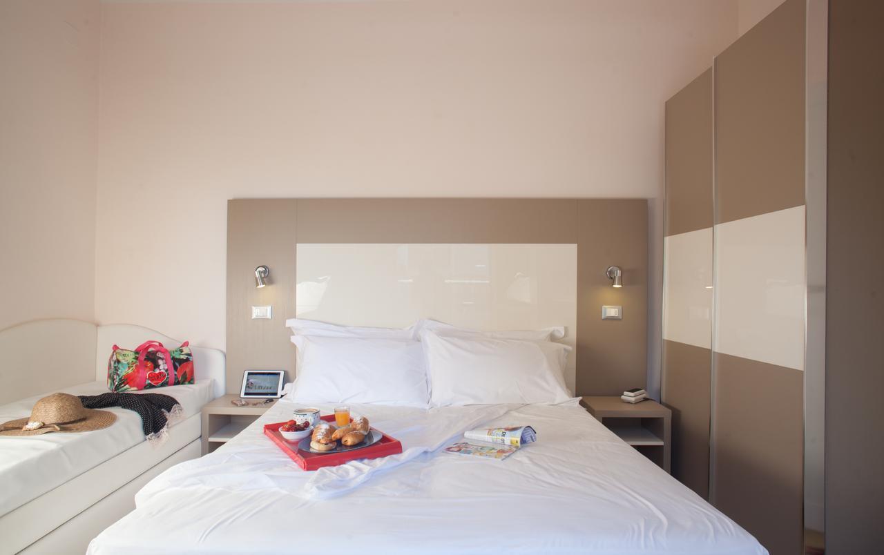 Hotel Tirsus Bellaria-Igea Marina Esterno foto