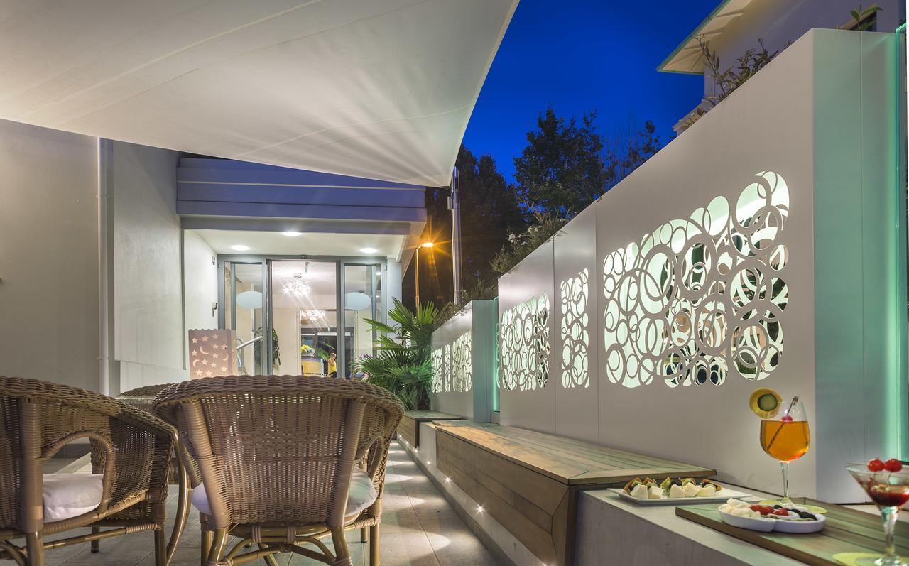 Hotel Tirsus Bellaria-Igea Marina Esterno foto